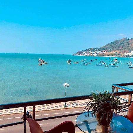 Lucys Hotel Вунгтау Экстерьер фото